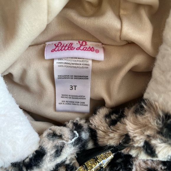 Little Lass Toddler Girl Animal Print Faux Fur Hooded Vest & Henley 2 Piece Set - Picture 10 of 10